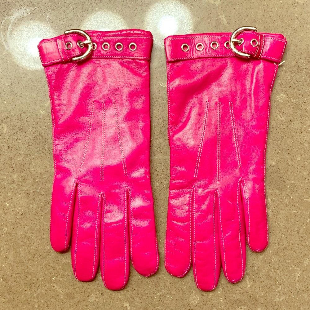 Coach Leather Gloves In Raspberry sz 7 1/2